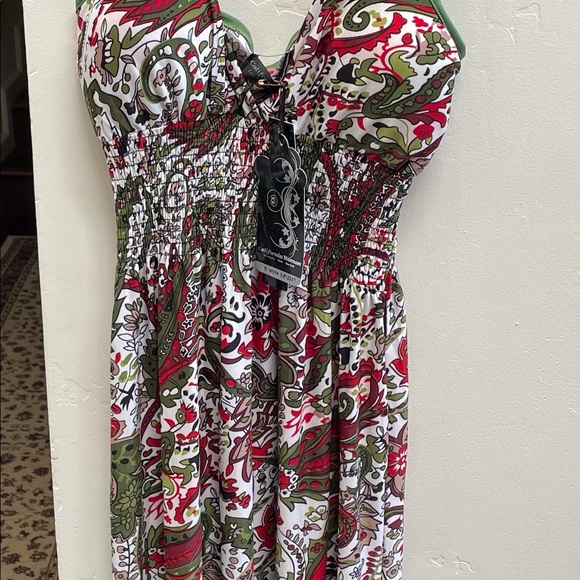 NWT Maxi style dress with built in bra size S - Picture 2 of 3